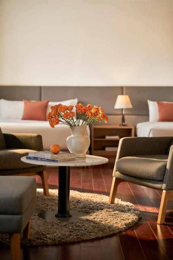Oakwood Hotel & Apartments Saigon Хошимин Экстерьер фото
