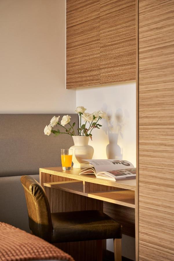 Oakwood Hotel & Apartments Saigon Хошимин Экстерьер фото