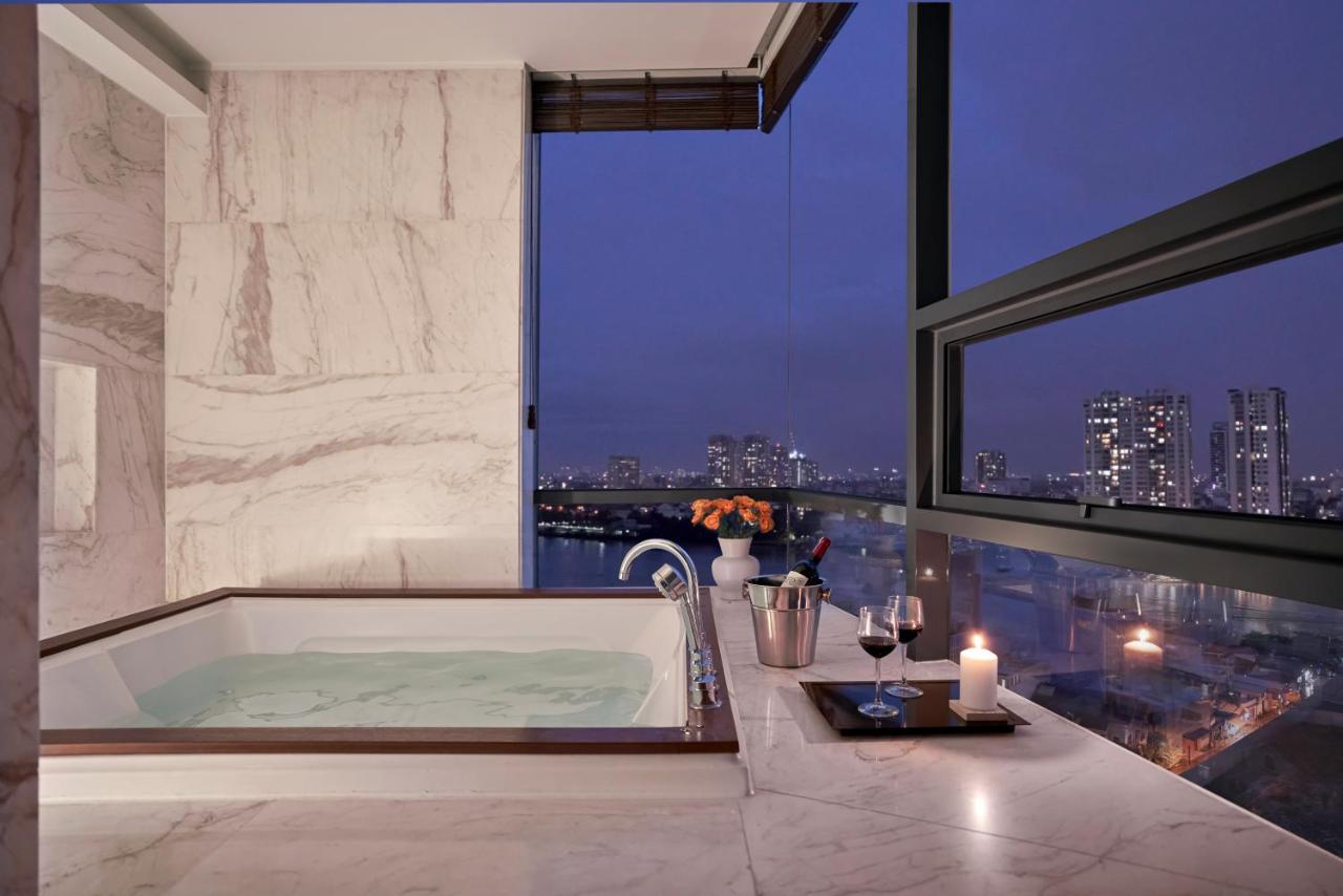 Oakwood Hotel & Apartments Saigon Хошимин Экстерьер фото