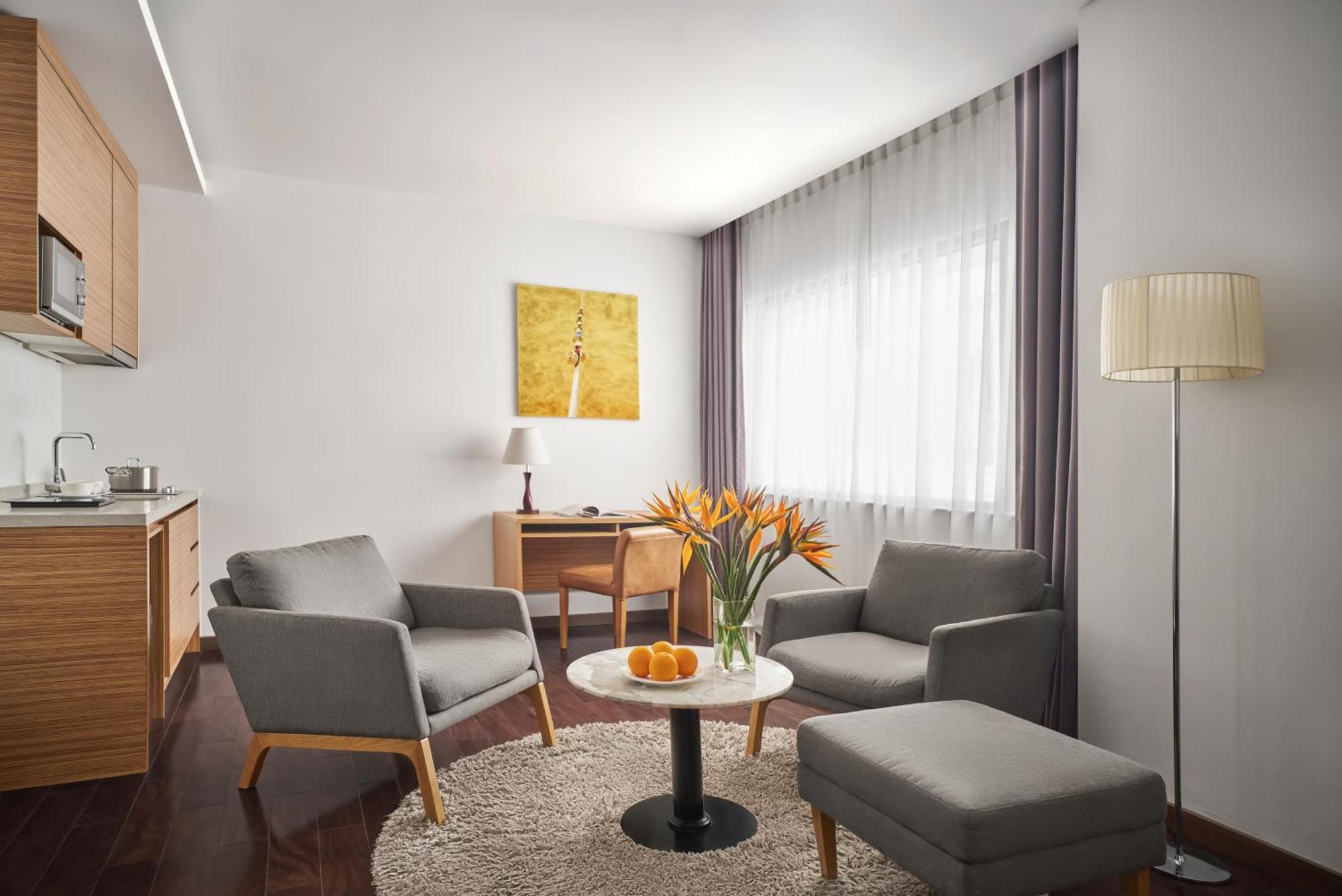 Oakwood Hotel & Apartments Saigon Хошимин Экстерьер фото
